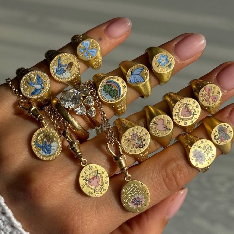 Painted Ring Lion Mermaid Pendant