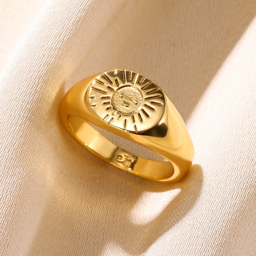 Smiley Face Sunray Ring